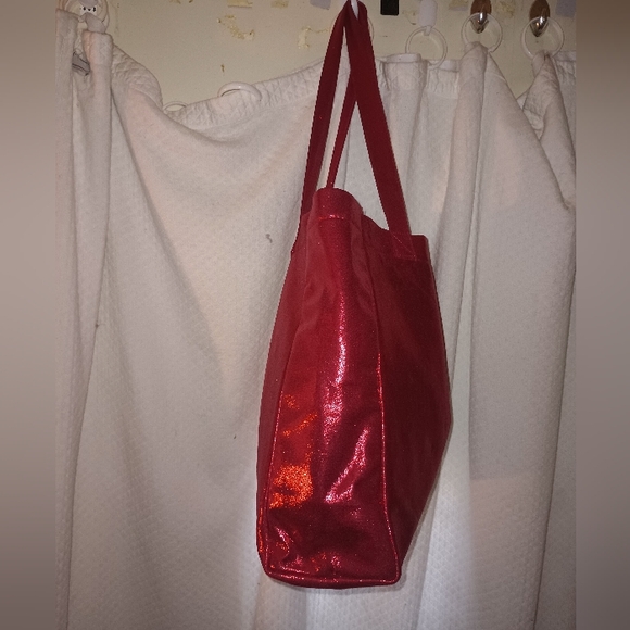 Marc Jacobs Daisy Fragrance Red Tote Bag (NWT) - Picture 7 of 10